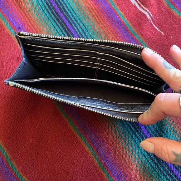 Coach Wallet Wristlet. 7.5” x 4.5”. Good Condition! Leather. Charcoal. - Picture 5 of 7